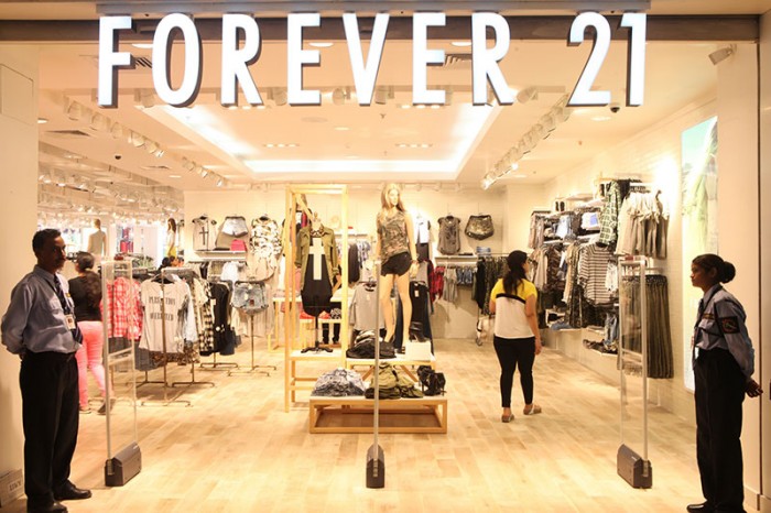 10 Things You don't Know About Your Favorite Clothing Stores 11