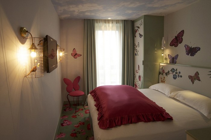 巴黎頂級內衣皇后設計師 Chantal Thomass 操刀飯店設計，以七宗罪主題打造 Vice Versa Hotel 20