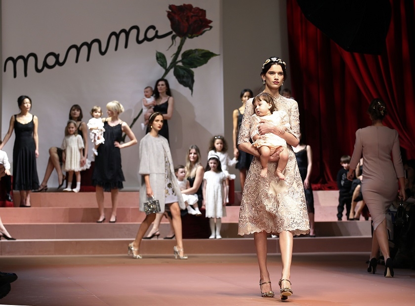 2015秋冬時裝週系列報導：Dolce & Gabbana 的母愛頌歌  1