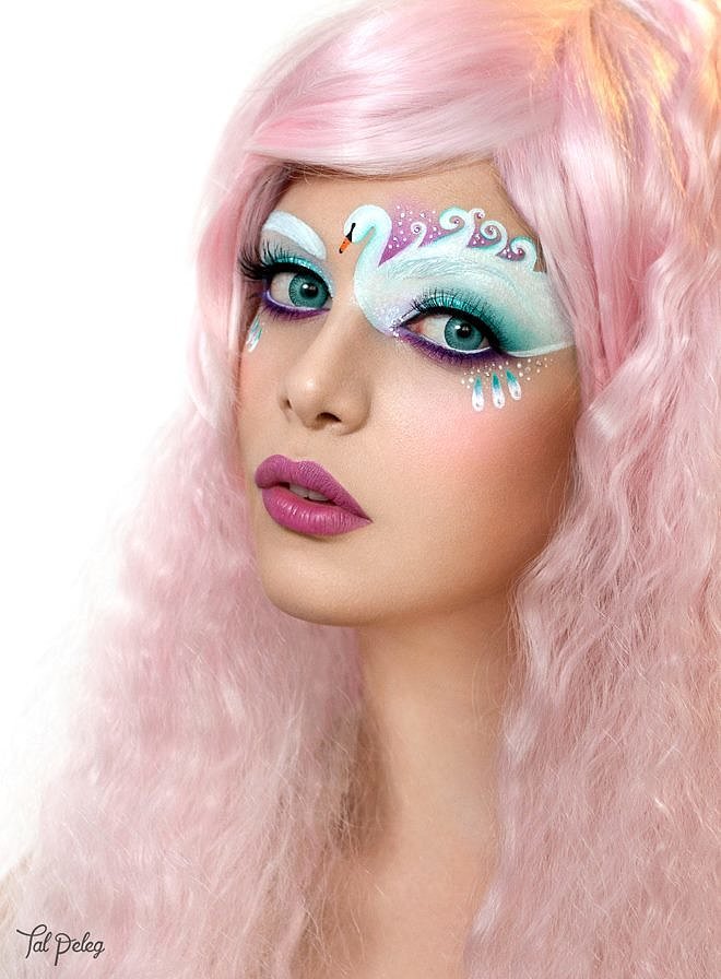 Your Jaw Will Drop Over This Makeup Artist's Tiny Masterpieces 12