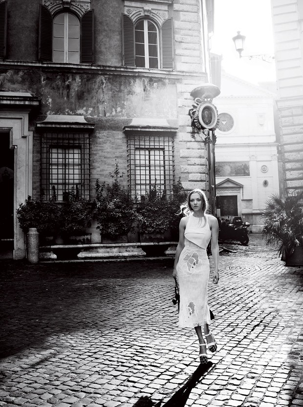 Amanda Seyfried for Vogue by Mario Testino 5