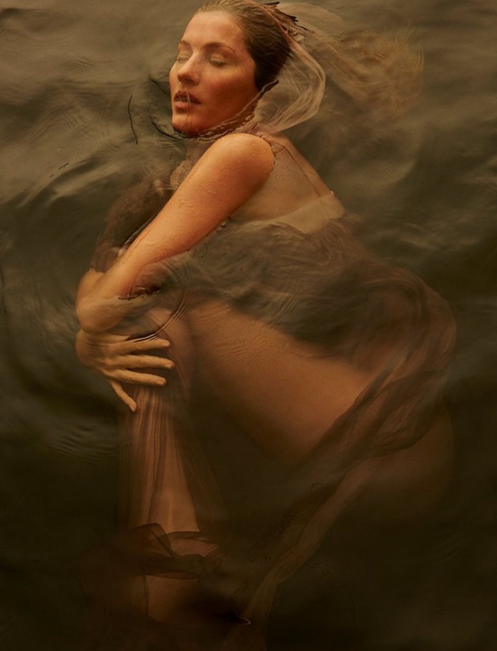 Gisele Bündchen by Zee Nunes for Vogue Brazil, May 2015 2