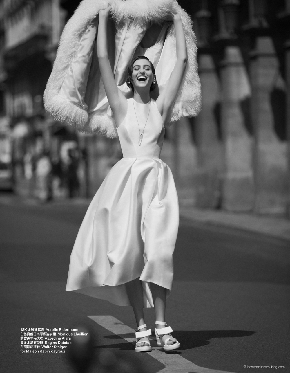 不一樣的摩登婚紗造型：Athena Wilson出鏡中國版《Harper’s Bazaar》 10