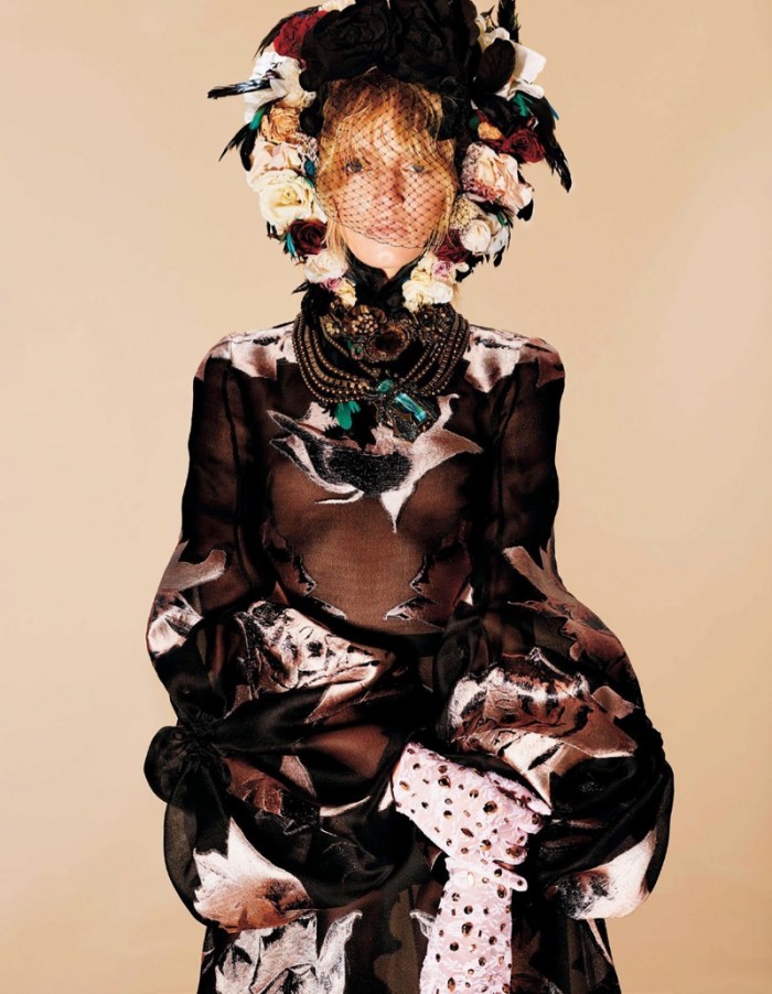 Daria Strokous Models the Ultimate Floral Looks for BAZAAR Japan 5