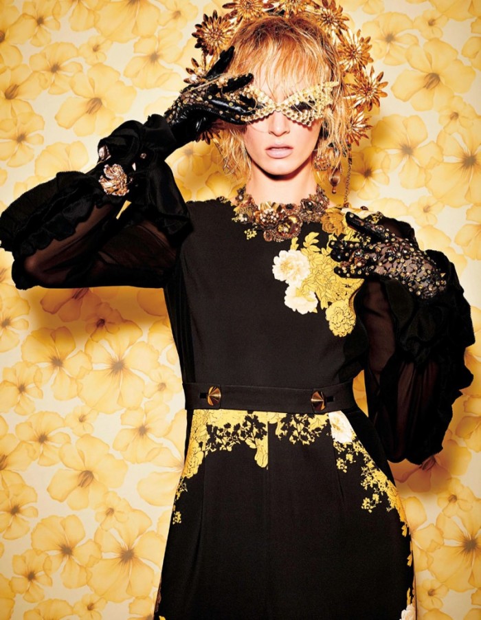 Daria Strokous Models the Ultimate Floral Looks for BAZAAR Japan 6