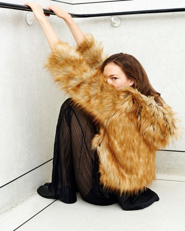 Zara-Winter-2015-Coats-Lookbook04