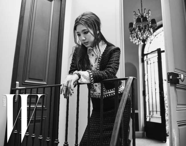 朴信惠身穿Chanel為雜誌《W Korea》展現巴黎女人風情 4