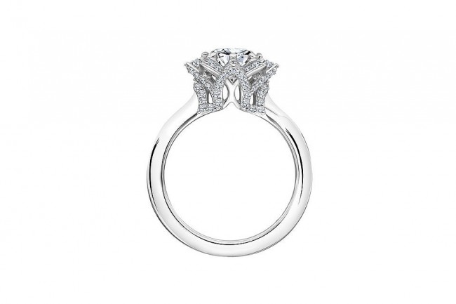 Karl Lagerfel designs engagement ring 1