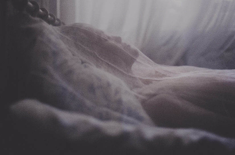 蒼白而安靜的情書：攝影師 Laura Makanbresku 性感和死亡之間的隱喻 24