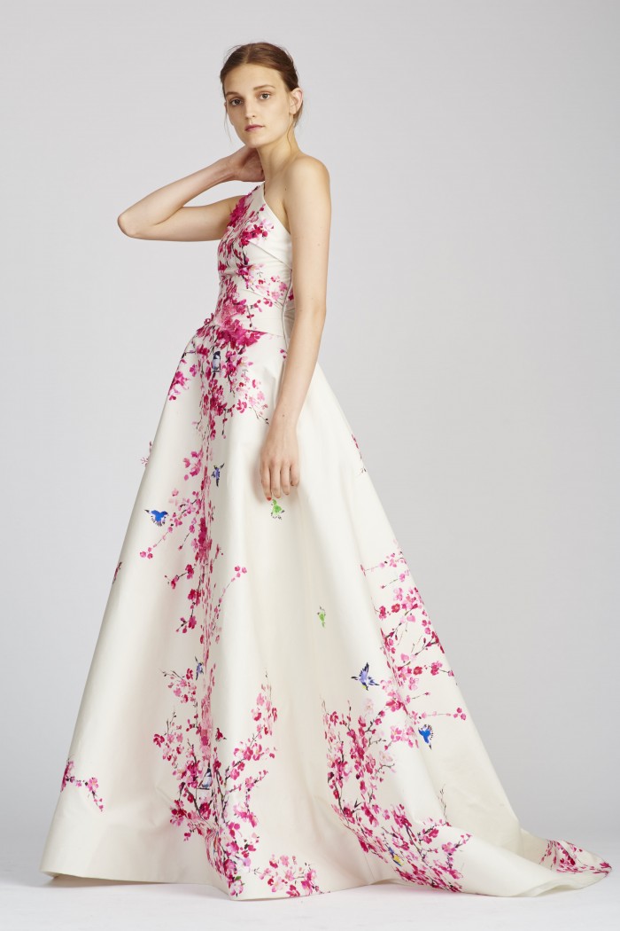 Monique Lhuillier’s Wedding-Worthy Resort Dresses Are For Brides Who Love Colour 12
