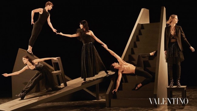 VALENTINO EMBRACES THE ART OF DANCING FOR FALL 2016 CAMPAIGN 3