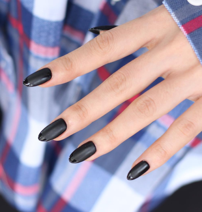 Best Matte Nails To Rock This Fall 10