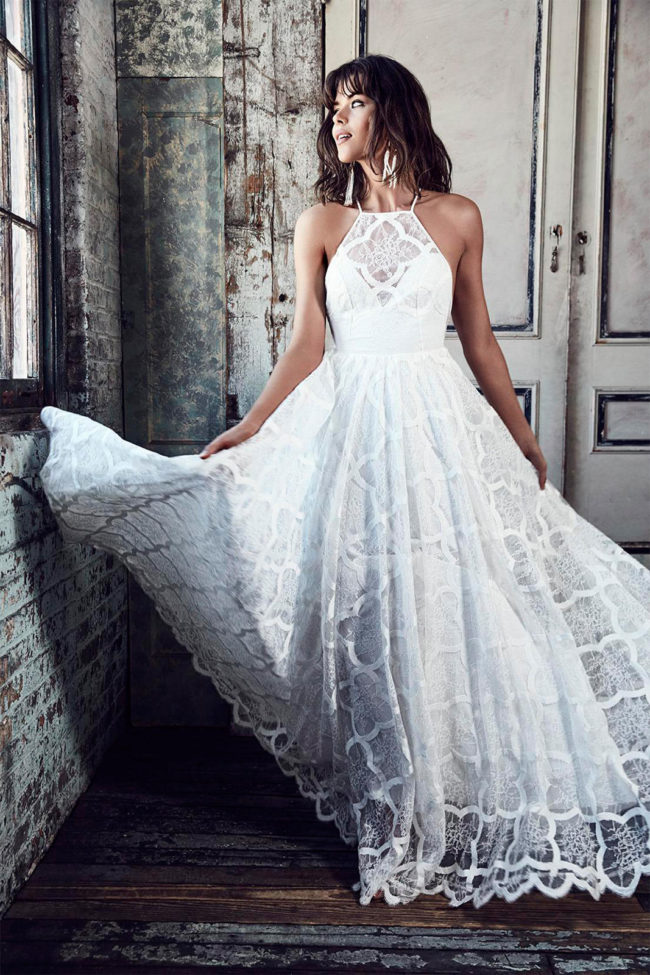 This Is The Most Pinned Wedding Dress Of All Time 16