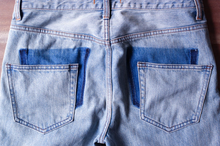 風行時尚圈的口袋創意DIY：一條舊牛仔褲與針線，讓妳擁有最流行的掉落口袋 7