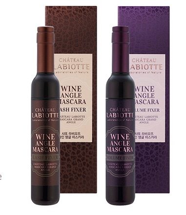 These wine bottle shaped lipsticks are the perfect stocking stuffers for the holidays 2