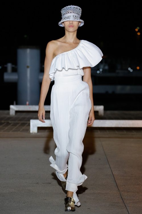 Bridal style: White jumpsuits for a super chic wedding 3