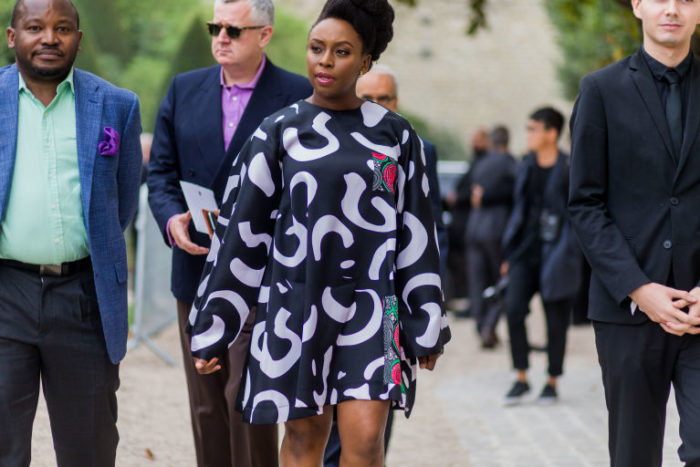 Dior 新繆思撼動時尚界：女權作家 Ngozi Adichie 漫談打扮之於女性的正確態度 1