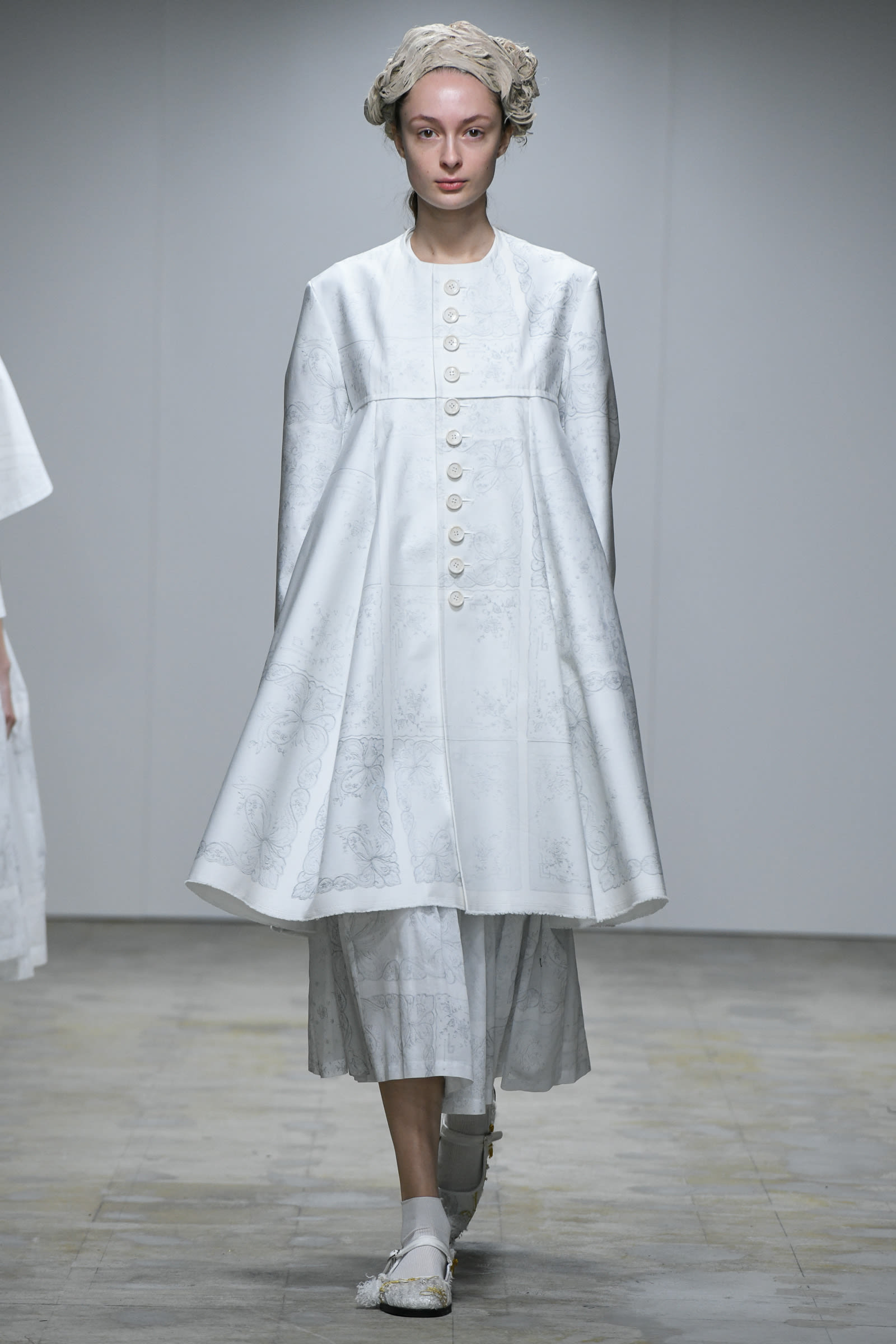 2022春夏時裝周系列報導：為強化個性而生，tao 以「白色」象徵品牌新