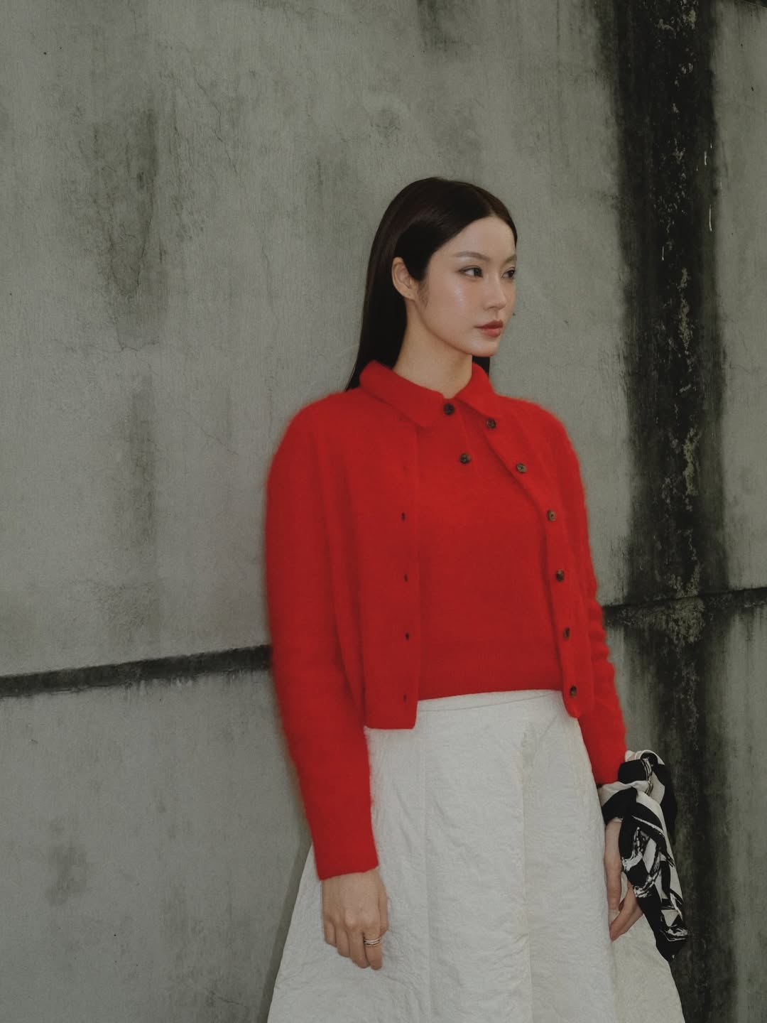 Prada大秀驚豔全場 泰國女星Namtan Tipnaree美貌演技時尚力全開 關鍵時刻